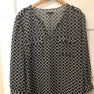 XXL Gap Sheer Top w/ Geometric Pattern